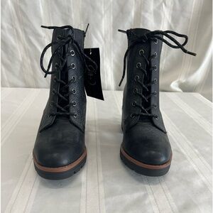 Women’s Naturalizer Boots size 7